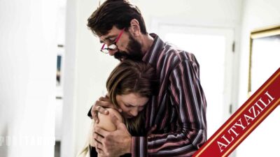 Sarışın ve Esmer Sürtükler, Taksicinin Koca Sikini Paylaşıyor Türkçe Altyazılı Porno - Esmer